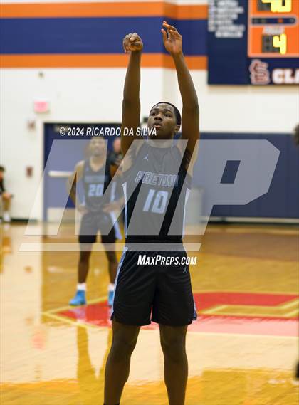 Thumbnail 2 in Seven Lakes vs Paetow photogallery.