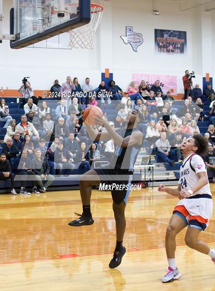 Thumbnail 3 in Seven Lakes vs Paetow photogallery.