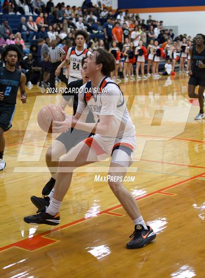 Thumbnail 3 in Seven Lakes vs Paetow photogallery.
