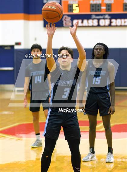 Thumbnail 2 in Seven Lakes vs Paetow photogallery.