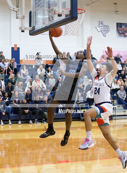 Thumbnail 1 in Seven Lakes vs Paetow photogallery.