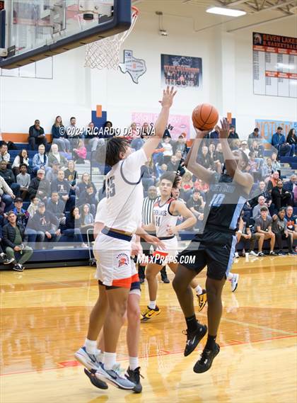 Thumbnail 2 in Seven Lakes vs Paetow photogallery.