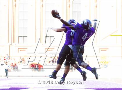 Thumbnail 3 in Avalon @ Gonzaga photogallery.