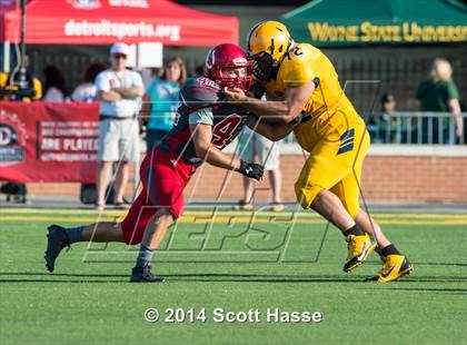 Thumbnail 3 in Bedford @ Fordson photogallery.