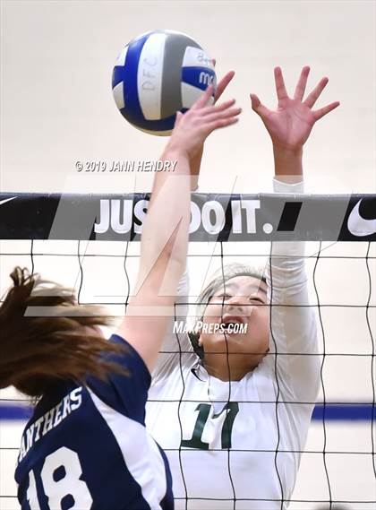 Thumbnail 1 in Dr. Phillips vs. Sacred Heart Cathedral Preparatory (Durango Fall Classic) photogallery.