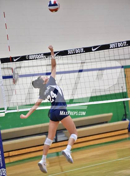 Thumbnail 1 in Dr. Phillips vs. Sacred Heart Cathedral Preparatory (Durango Fall Classic) photogallery.