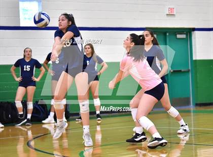 Thumbnail 1 in Dr. Phillips vs. Sacred Heart Cathedral Preparatory (Durango Fall Classic) photogallery.