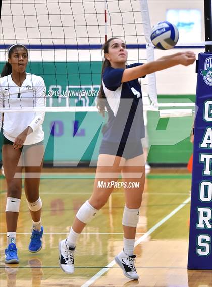 Thumbnail 2 in Dr. Phillips vs. Sacred Heart Cathedral Preparatory (Durango Fall Classic) photogallery.