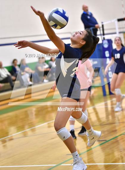 Thumbnail 2 in Dr. Phillips vs. Sacred Heart Cathedral Preparatory (Durango Fall Classic) photogallery.