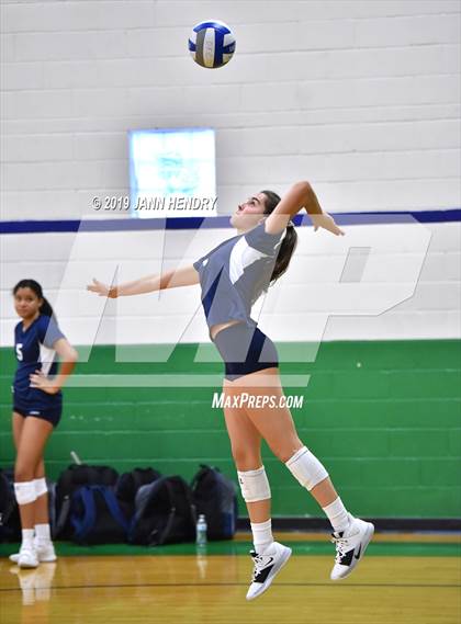 Thumbnail 1 in Dr. Phillips vs. Sacred Heart Cathedral Preparatory (Durango Fall Classic) photogallery.