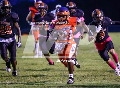 Thumbnail 2 in Vernon vs. Graceville photogallery.