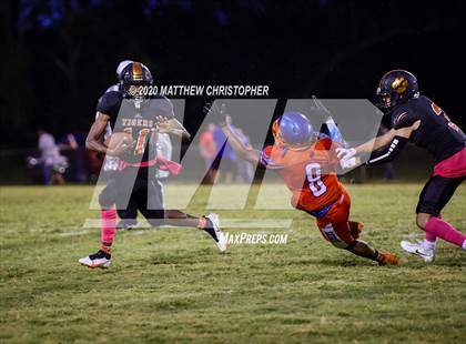 Thumbnail 3 in Vernon vs. Graceville photogallery.