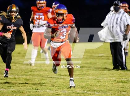 Thumbnail 2 in Vernon vs. Graceville photogallery.