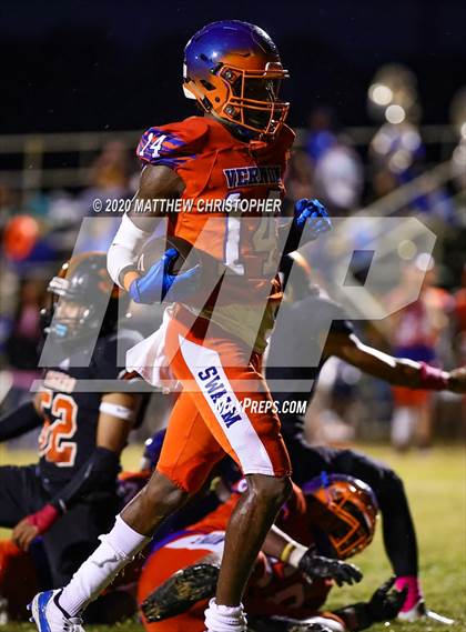 Thumbnail 3 in Vernon vs. Graceville photogallery.