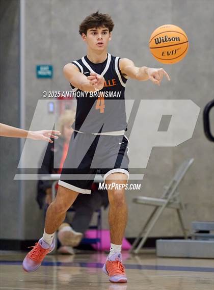 Thumbnail 3 in JV: Roseville @ Folsom photogallery.