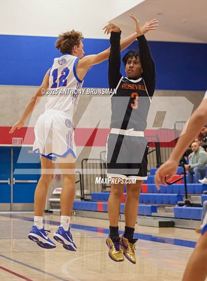 Thumbnail 3 in JV: Roseville @ Folsom photogallery.