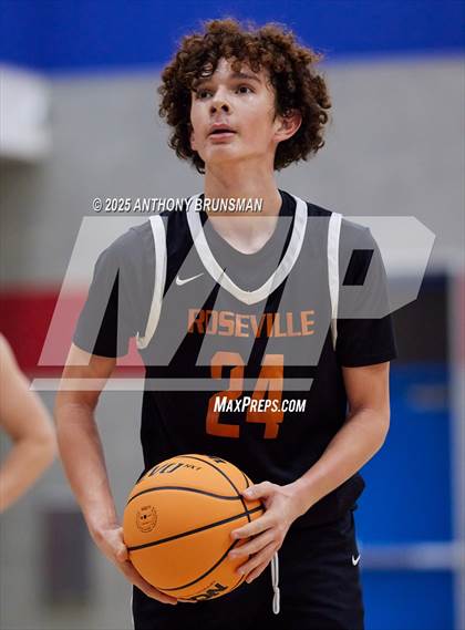 Thumbnail 3 in JV: Roseville @ Folsom photogallery.
