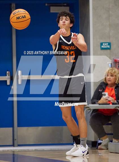 Thumbnail 3 in JV: Roseville @ Folsom photogallery.