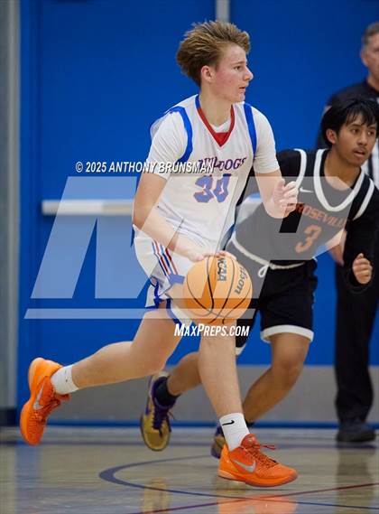 Thumbnail 2 in JV: Roseville @ Folsom photogallery.