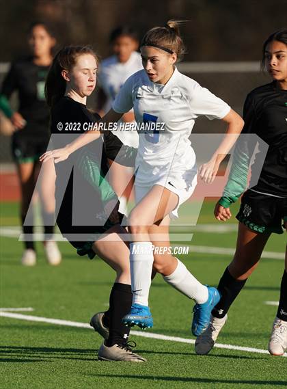Thumbnail 2 in Azle vs. Dickinson (College Station Classic) photogallery.