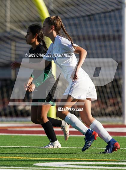 Thumbnail 2 in Azle vs. Dickinson (College Station Classic) photogallery.