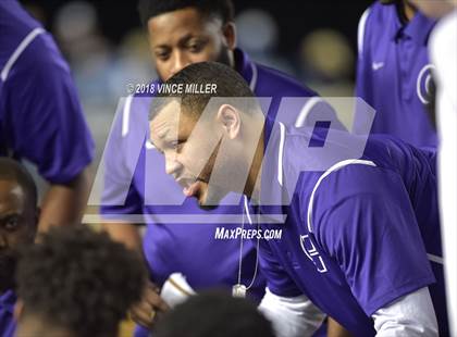 Thumbnail 3 in Garfield vs. Eastside Catholic (WIAA 3A Semifinal)  photogallery.