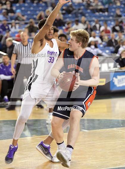 Thumbnail 2 in Garfield vs. Eastside Catholic (WIAA 3A Semifinal)  photogallery.