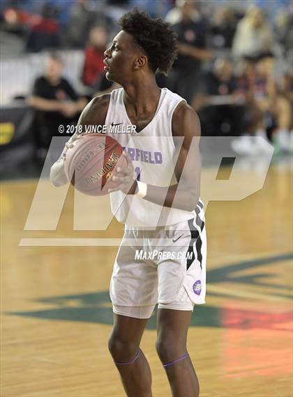 Thumbnail 2 in Garfield vs. Eastside Catholic (WIAA 3A Semifinal)  photogallery.