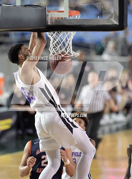 Thumbnail 2 in Garfield vs. Eastside Catholic (WIAA 3A Semifinal)  photogallery.
