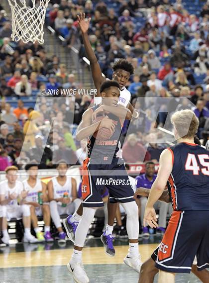 Thumbnail 1 in Garfield vs. Eastside Catholic (WIAA 3A Semifinal)  photogallery.