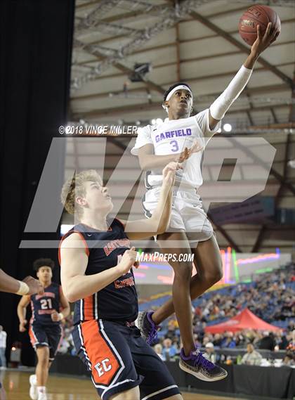 Thumbnail 3 in Garfield vs. Eastside Catholic (WIAA 3A Semifinal)  photogallery.
