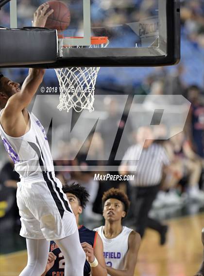 Thumbnail 1 in Garfield vs. Eastside Catholic (WIAA 3A Semifinal)  photogallery.