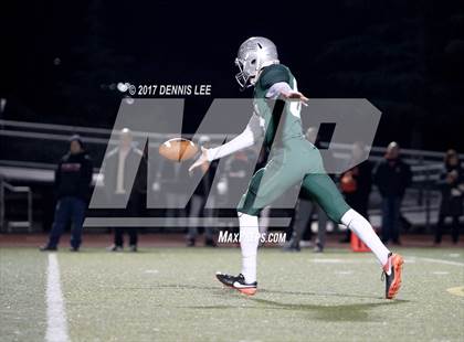 Thumbnail 3 in De La Salle vs. Pittsburg (CIF NCS Open Division Final) photogallery.
