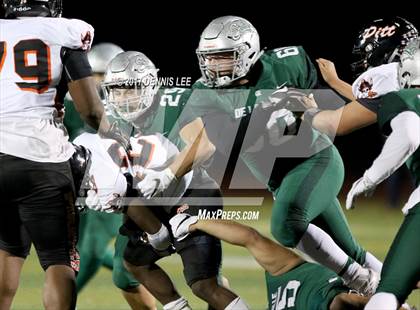 Thumbnail 3 in De La Salle vs. Pittsburg (CIF NCS Open Division Final) photogallery.