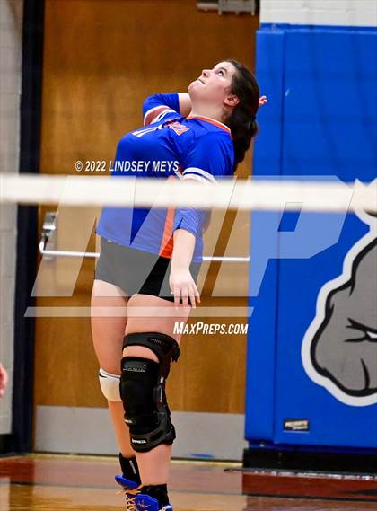 Thumbnail 3 in Livonia @ Caledonia-Mumford photogallery.