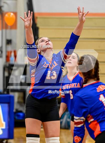 Thumbnail 3 in Livonia @ Caledonia-Mumford photogallery.