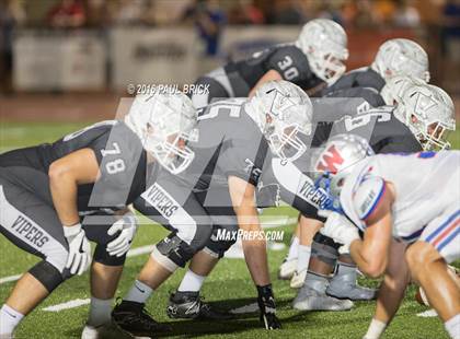 Thumbnail 3 in Westlake vs. Vandergrift photogallery.