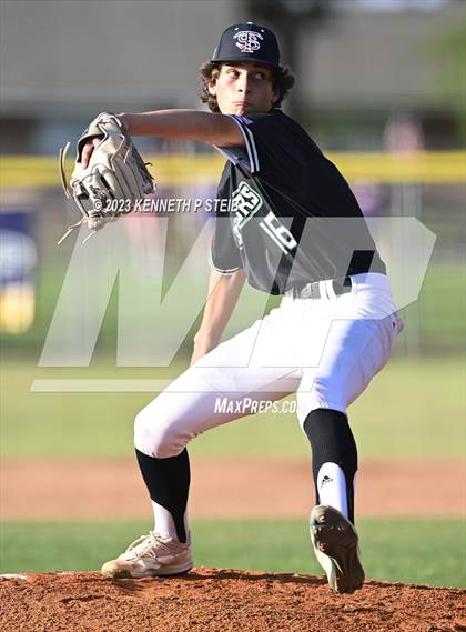 Thumbnail 3 in Thibodaux vs. South Terrebonne (LHSAA Division I Bi-District Playoff) photogallery.