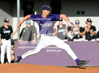 Thumbnail 3 in Thibodaux vs. South Terrebonne (LHSAA Division I Bi-District Playoff) photogallery.