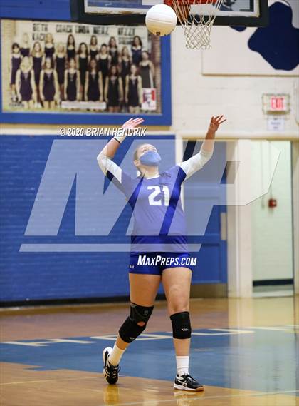 Thumbnail 1 in West Rowan @ Statesville photogallery.