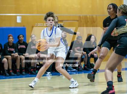 Thumbnail 2 in Etiwanda @ La Jolla Country Day (CIF State Open Division Regional Semifinal)  photogallery.