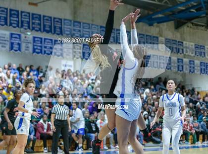 Thumbnail 2 in Etiwanda @ La Jolla Country Day (CIF State Open Division Regional Semifinal)  photogallery.