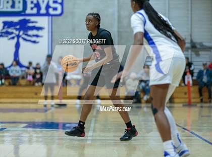 Thumbnail 2 in Etiwanda @ La Jolla Country Day (CIF State Open Division Regional Semifinal)  photogallery.