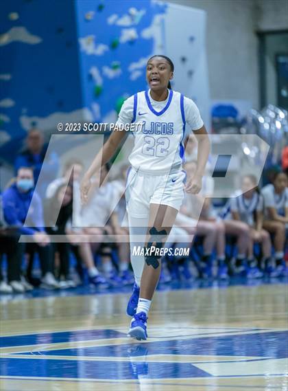 Thumbnail 3 in Etiwanda @ La Jolla Country Day (CIF State Open Division Regional Semifinal)  photogallery.