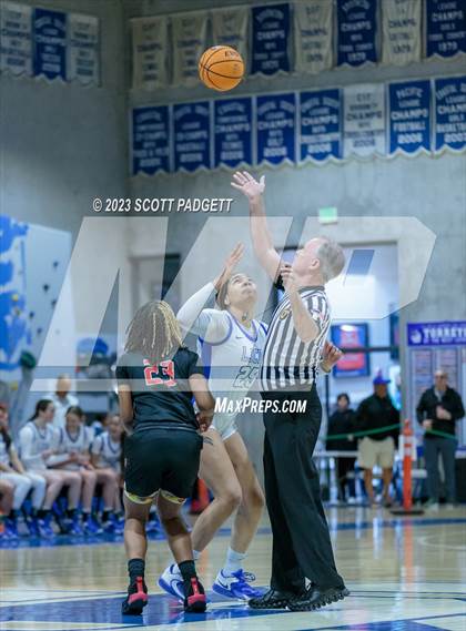 Thumbnail 1 in Etiwanda @ La Jolla Country Day (CIF State Open Division Regional Semifinal)  photogallery.