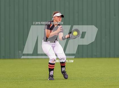 Thumbnail 2 in Tom Bean vs. Honey Grove (UIL 2A Regional Quarterfinal) photogallery.