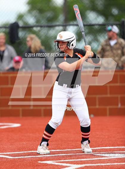 Thumbnail 3 in Tom Bean vs. Honey Grove (UIL 2A Regional Quarterfinal) photogallery.