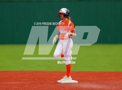 Thumbnail 2 in Tom Bean vs. Honey Grove (UIL 2A Regional Quarterfinal) photogallery.