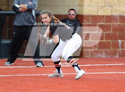 Thumbnail 3 in Tom Bean vs. Honey Grove (UIL 2A Regional Quarterfinal) photogallery.