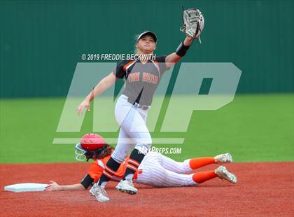 Thumbnail 2 in Tom Bean vs. Honey Grove (UIL 2A Regional Quarterfinal) photogallery.